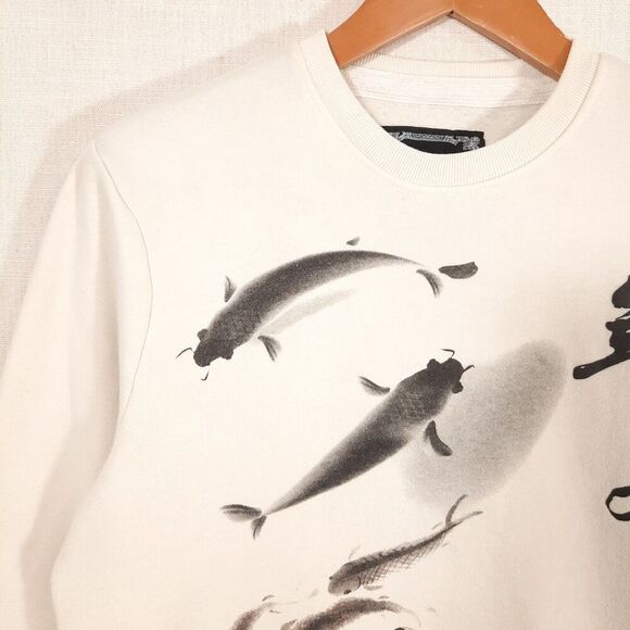 Blind Rooster Asian Graphic Sweatshirt Women's SZ Medium "Every Year Have Fish" - Picture 6 of 16